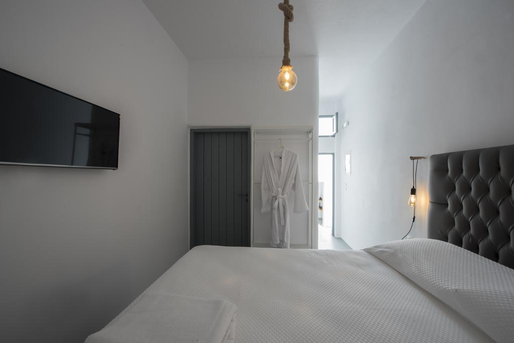 Onirondas Villas Fira  Extérieur photo